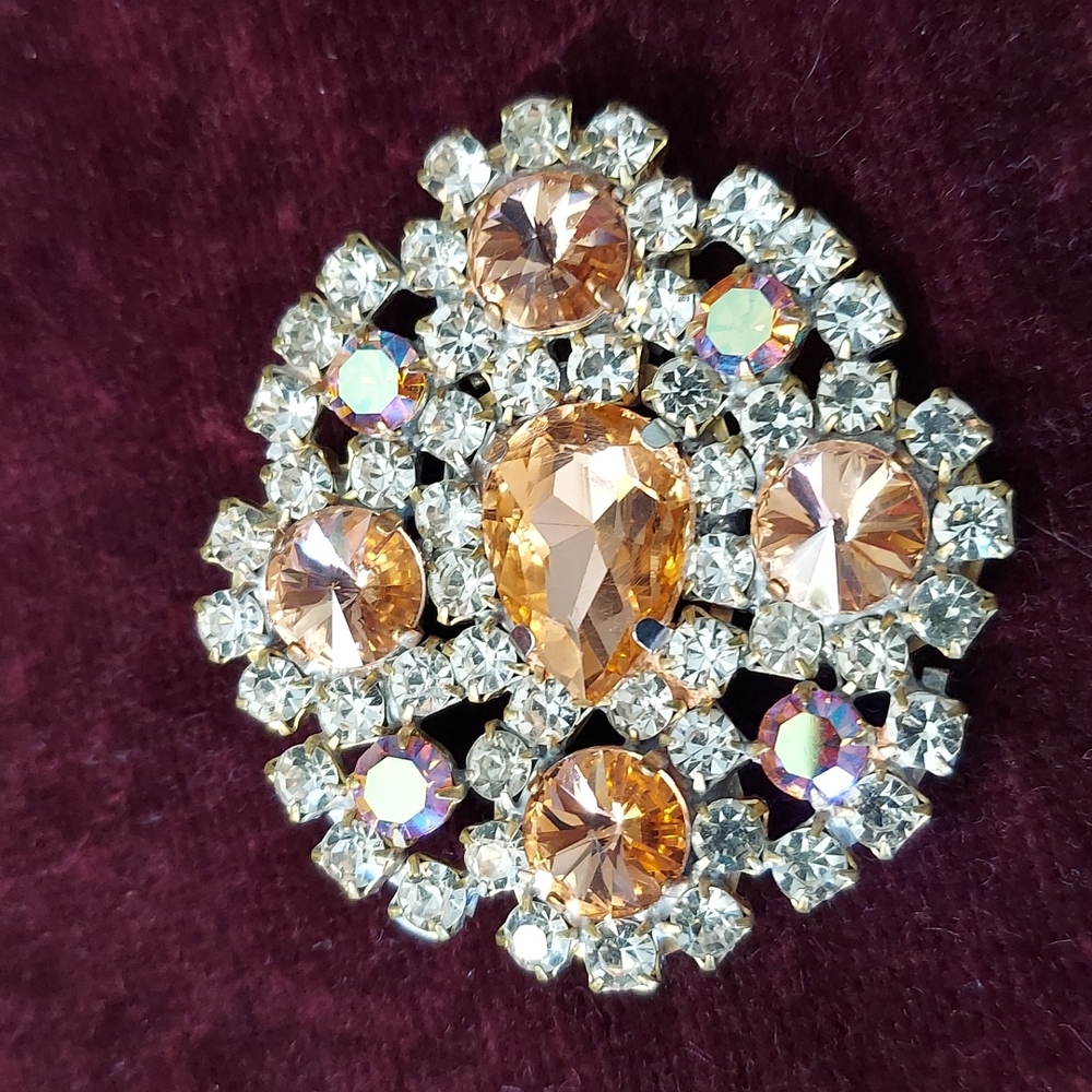 Czechoslovakian Rhinestone Brooch